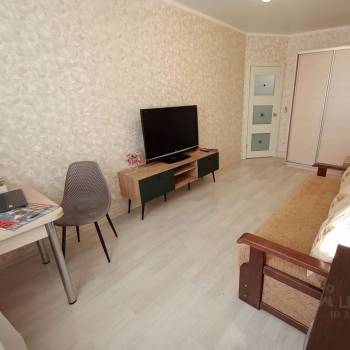 Продается 1-комнатная квартира, 45 м²