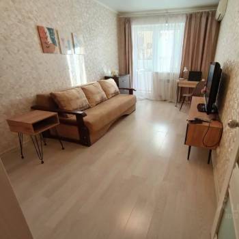 Продается 1-комнатная квартира, 45 м²