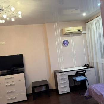 Сдается 1-комнатная квартира, 56 м²