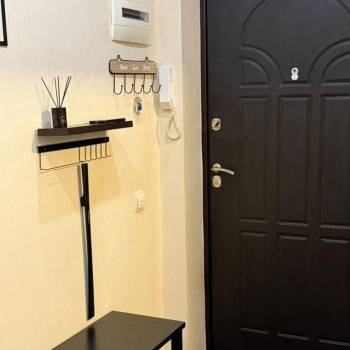 Сдается 1-комнатная квартира, 56 м²