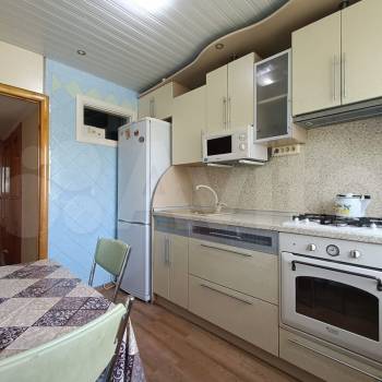 Сдается Многокомнатная квартира, 63 м²