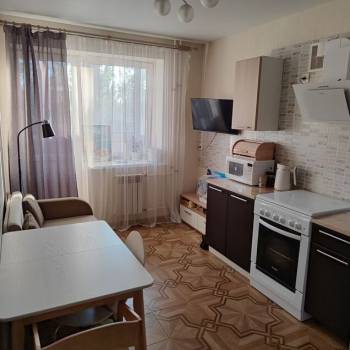Продается 1-комнатная квартира, 43 м²