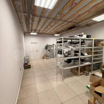 Сдается Нежилое помещение, 360 м²