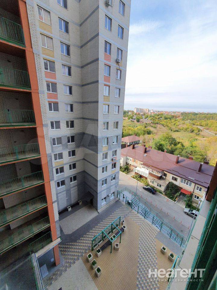 Продаю 1-комн. квартиру, г. Аксай, ул. Платова