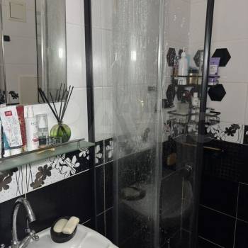 Продается 1-комнатная квартира, 36 м²