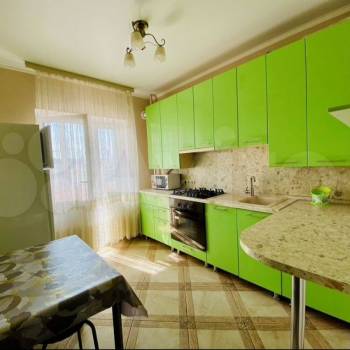 Сдается 1-комнатная квартира, 37 м²