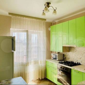 Сдается 1-комнатная квартира, 37 м²