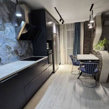 Продается 2-х комнатная квартира, 80 м²