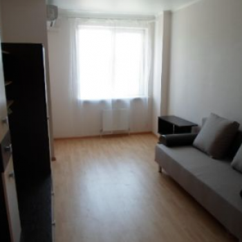 Сдается 1-комнатная квартира, 38 м²