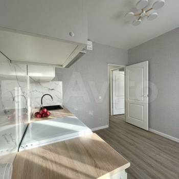 Продается 1-комнатная квартира, 38 м²