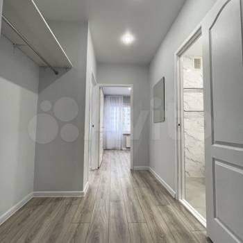 Продается 1-комнатная квартира, 38 м²