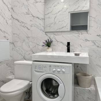 Продается 1-комнатная квартира, 38 м²