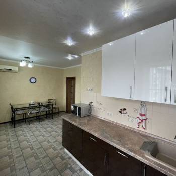 Сдается 2-х комнатная квартира, 66 м²