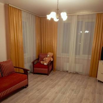 Сдается 1-комнатная квартира, 39 м²