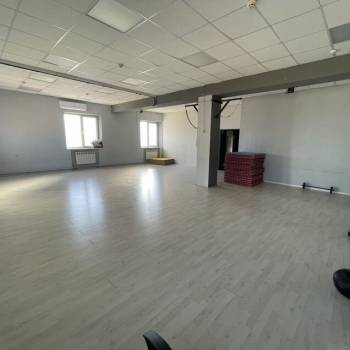 Сдается Нежилое помещение, 104,9 м²