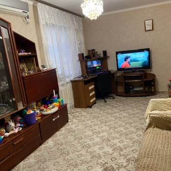 Продается Многокомнатная квартира, 60,5 м²