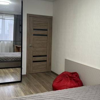 Сдается Многокомнатная квартира, 90 м²