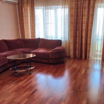 Продается 2-х комнатная квартира, 76 м²