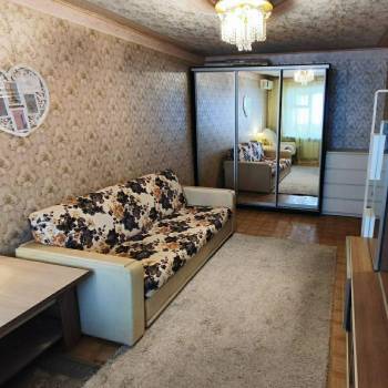 Сдается 1-комнатная квартира, 40 м²