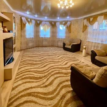 Продается Дом, 290 м²