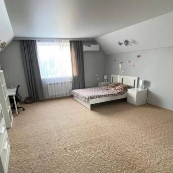 Продается Дом, 290 м²