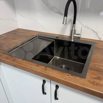 Продается 1-комнатная квартира, 30 м²