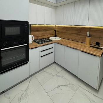 Продается 1-комнатная квартира, 42,6 м²