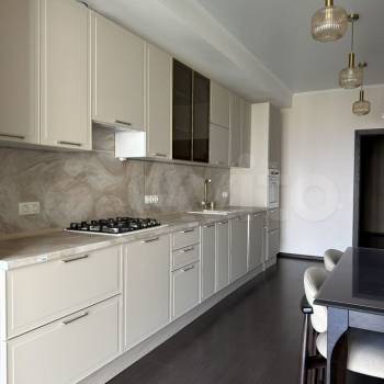 Сдается Многокомнатная квартира, 100 м²