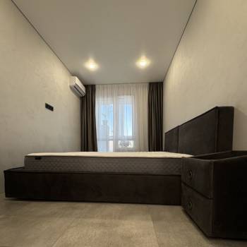 Продается 1-комнатная квартира, 45 м²