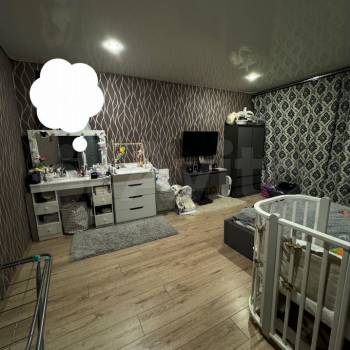 Продается 1-комнатная квартира, 37 м²