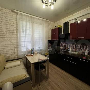 Продается 1-комнатная квартира, 37 м²