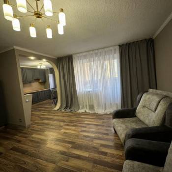 Сдается 2-х комнатная квартира, 74 м²