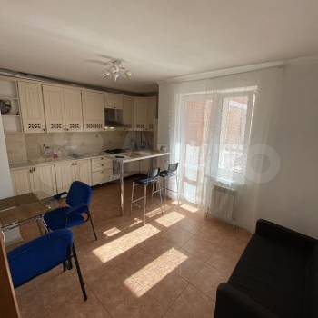 Сдается 2-х комнатная квартира, 70 м²