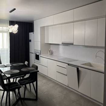 Сдается 2-х комнатная квартира, 80 м²