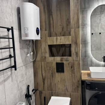 Продается 1-комнатная квартира, 41 м²