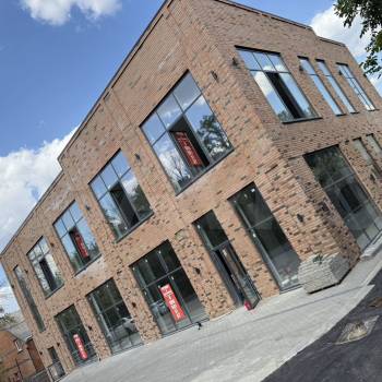 Сдается Нежилое помещение, 600 м²