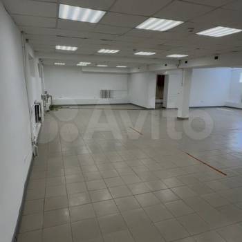 Сдается Нежилое помещение, 260 м²