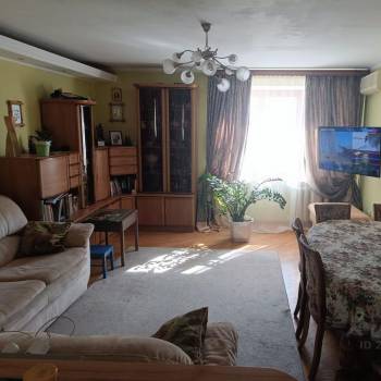 Продается 3-х комнатная квартира, 90 м²