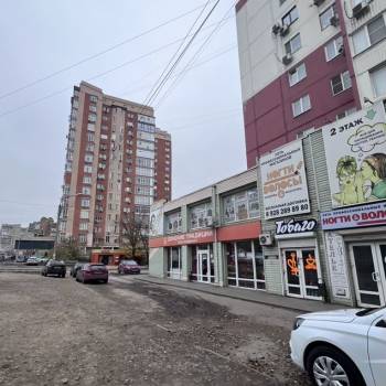 Продается Нежилое помещение, 304 м²