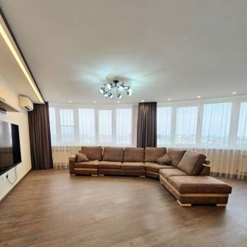 Продается 3-х комнатная квартира, 100 м²