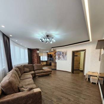 Продается 3-х комнатная квартира, 100 м²