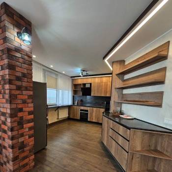 Продается 3-х комнатная квартира, 100 м²