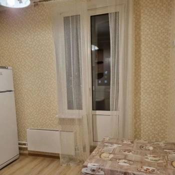 Сдается 1-комнатная квартира, 39 м²