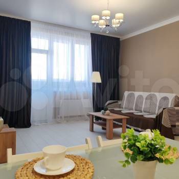 Сдается 1-комнатная квартира, 63 м²