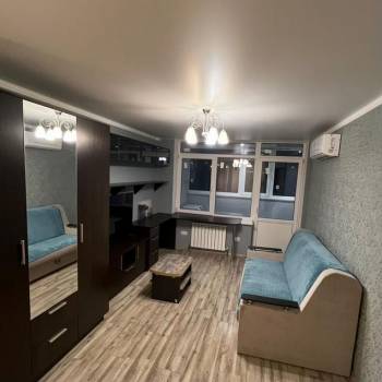 Продается 1-комнатная квартира, 40,6 м²