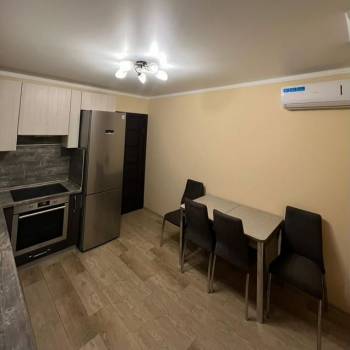 Продается 1-комнатная квартира, 40,6 м²