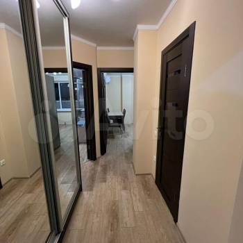 Продается 1-комнатная квартира, 40,6 м²