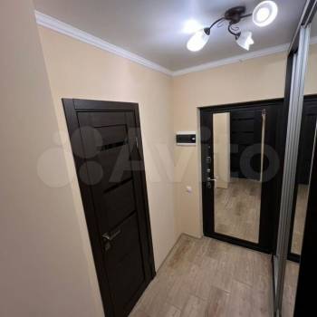 Продается 1-комнатная квартира, 40,6 м²