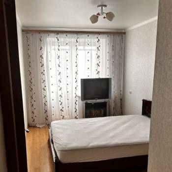 Сдается Многокомнатная квартира, 56 м²