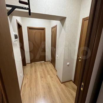Продается 1-комнатная квартира, 40 м²